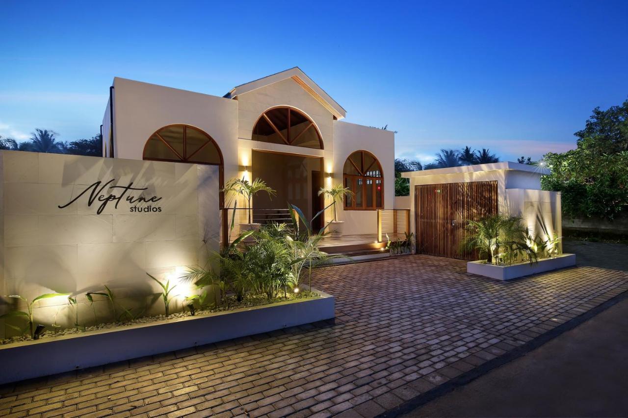 Neptune Studios Lombok Kuta  Exterior foto