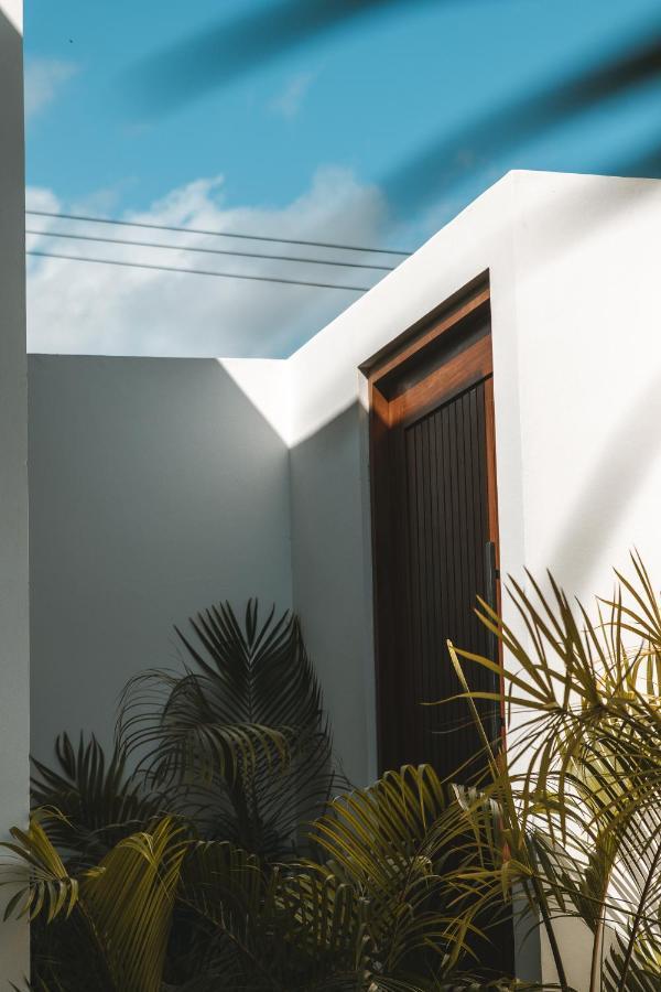 Neptune Studios Lombok Kuta  Exterior foto