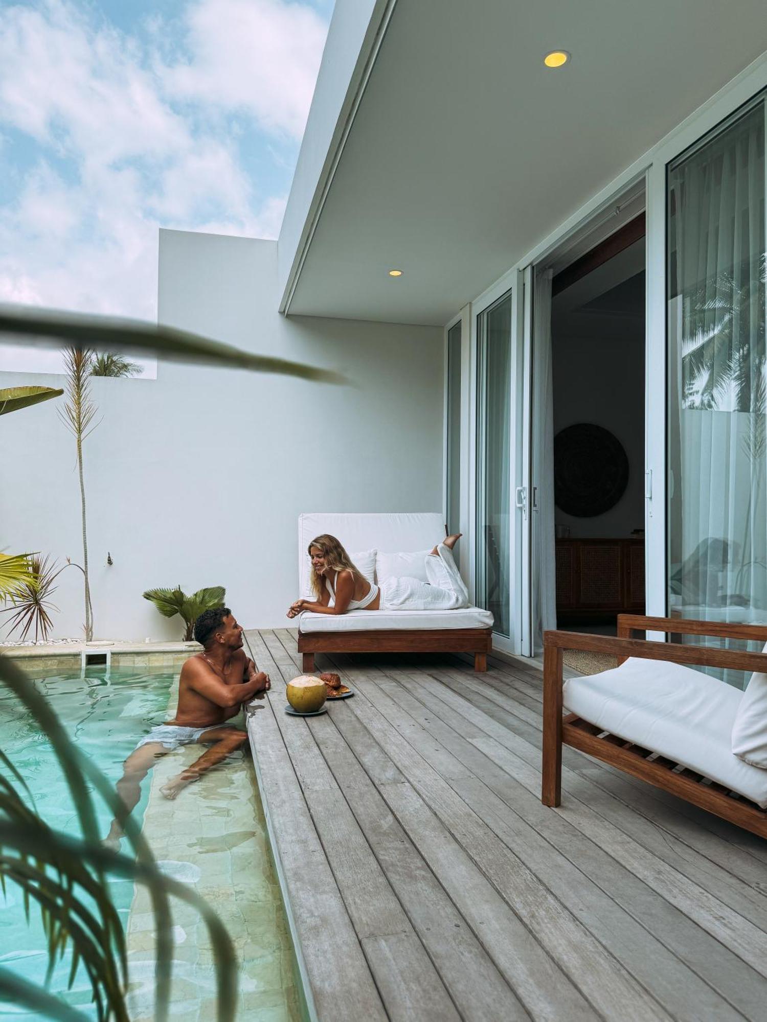 Neptune Studios Lombok Kuta  Exterior foto